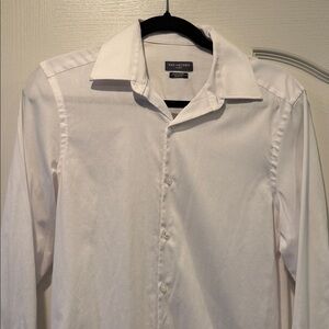 Van Heusen Men's Classic White Dress Shirt